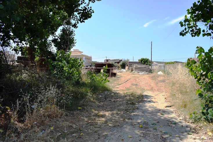 Realty photo 1