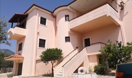 Detached house 376 m² in Loutraki