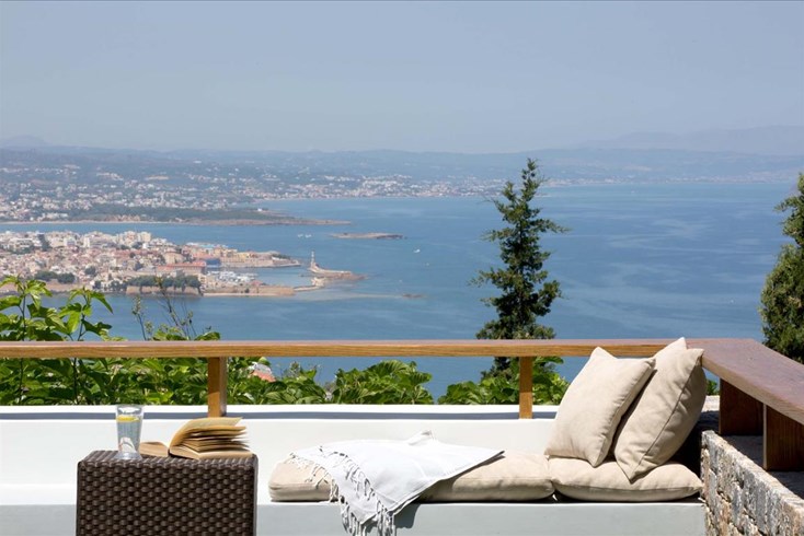 Realty photo 3
