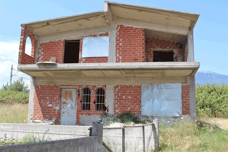 Realty photo 1