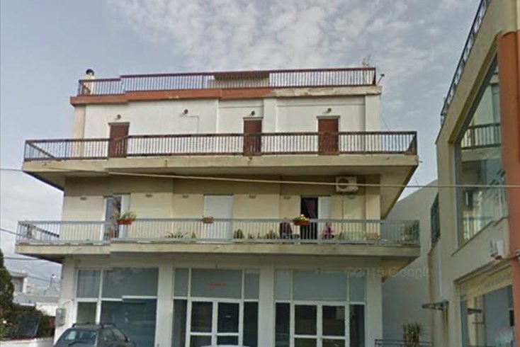 Realty photo 1