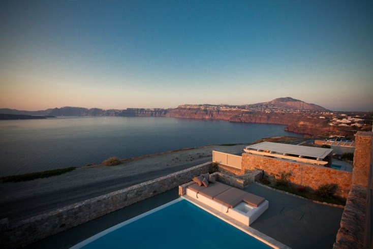 Realty photo 3