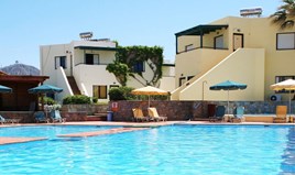 Hôtel 1800 m² en Crète