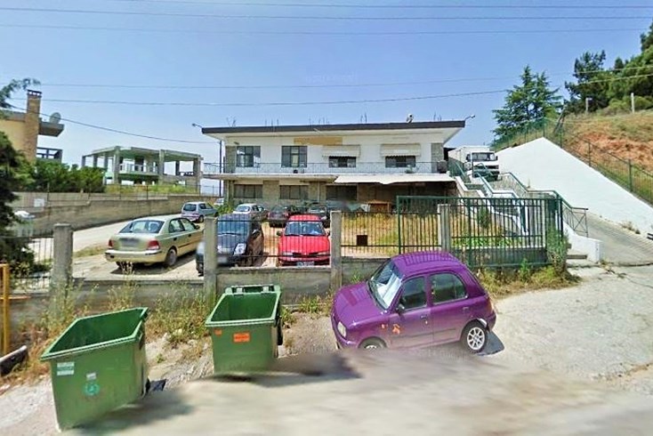 Realty photo 2