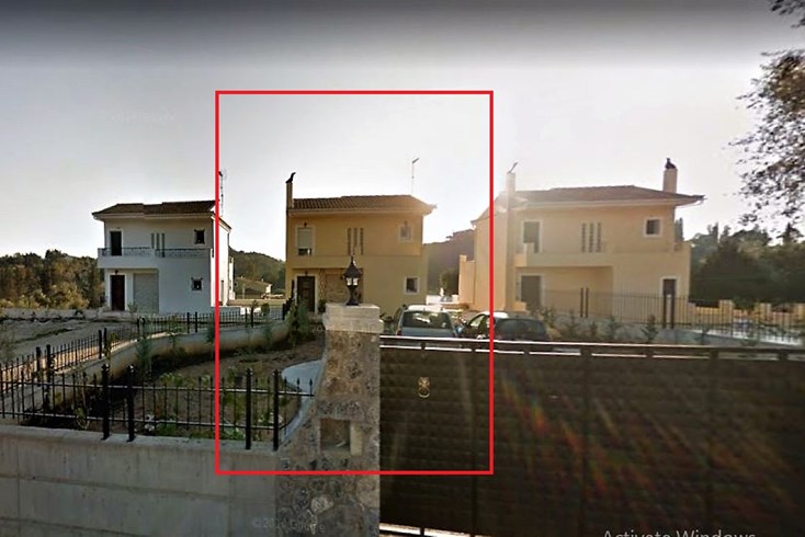 Realty photo 3