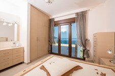 Property 40082 photo 17