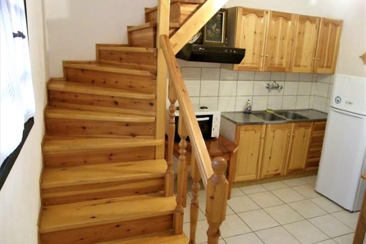 Realty photo 2