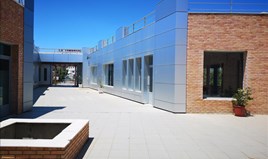 Lokal użytkowy 5400 m² na Attyce