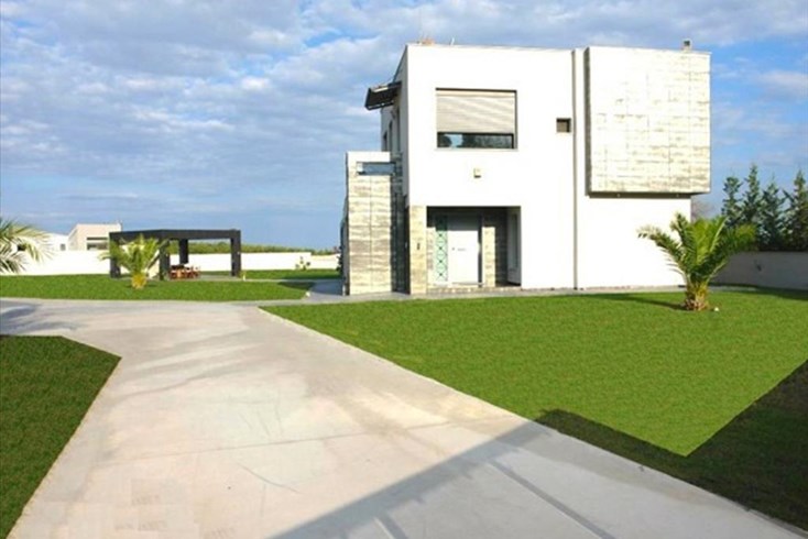 Realty photo 2