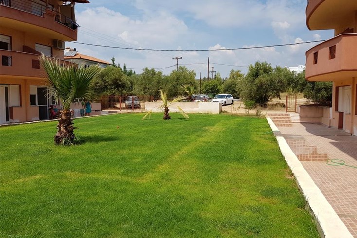 Realty photo 2