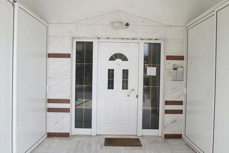 Realty photo 2