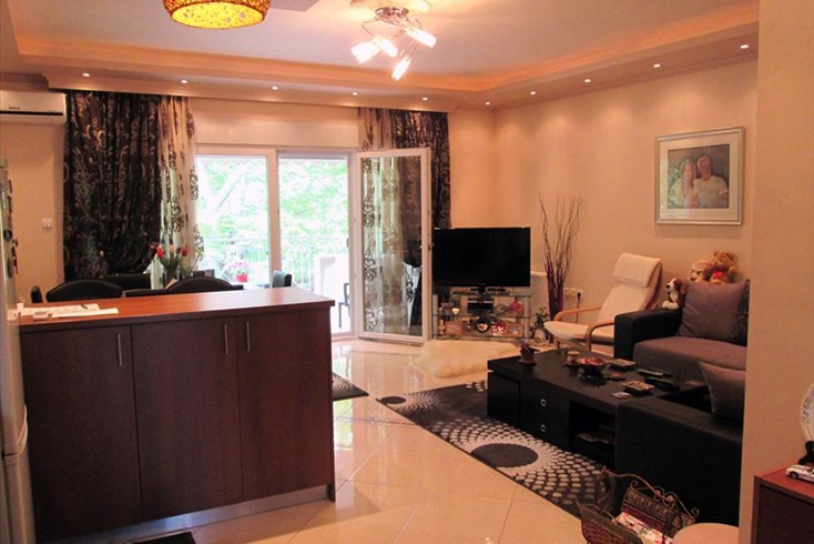 Realty photo 1