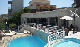 Хотел 1806 m² на Крит
