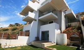 بيت مستقل 300 m² في أتيكا