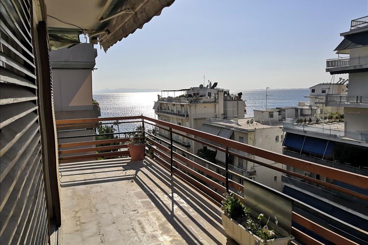 Realty photo 2