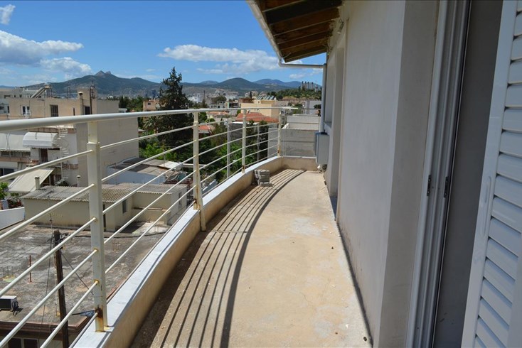 Realty photo 2