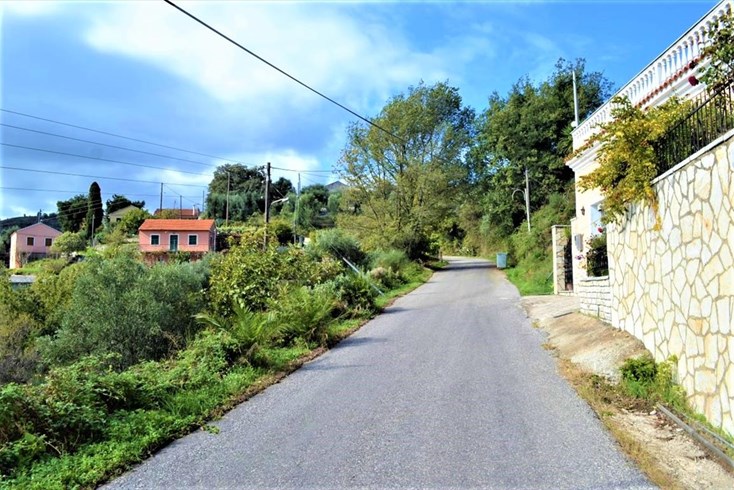 Realty photo 3