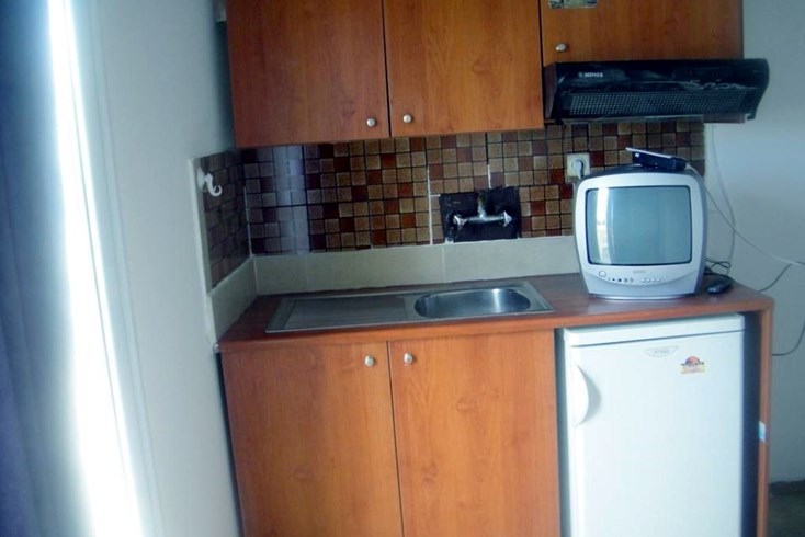 Realty photo 3