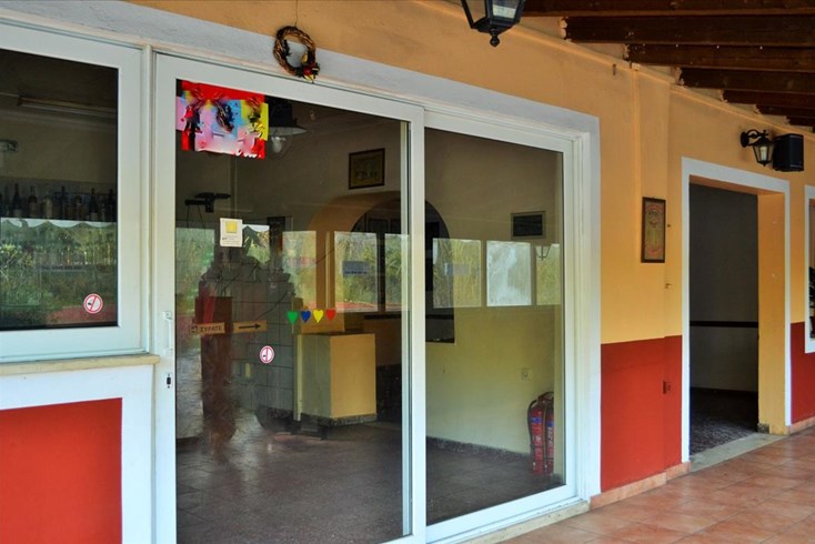 Realty photo 3
