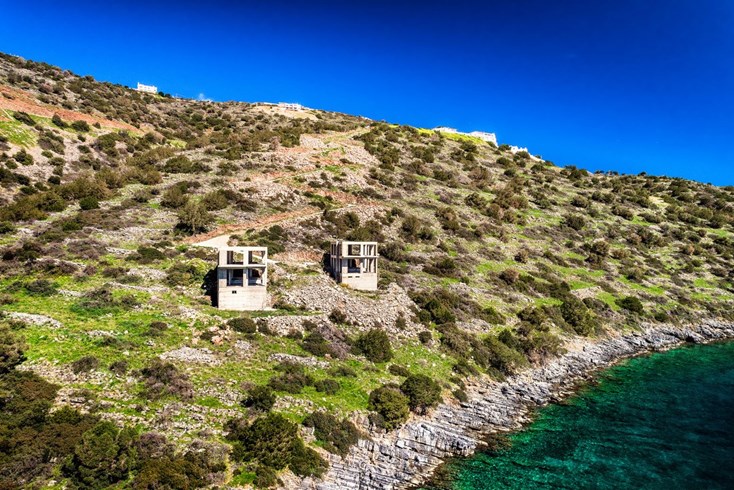 Realty photo 2