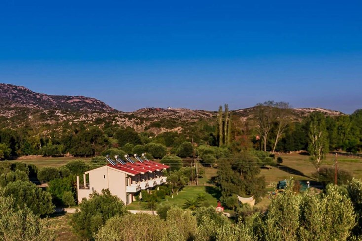 Realty photo 2