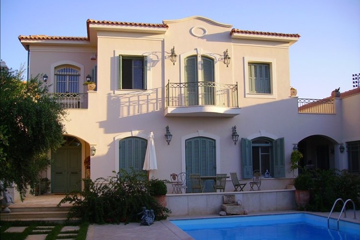 Realty photo 2