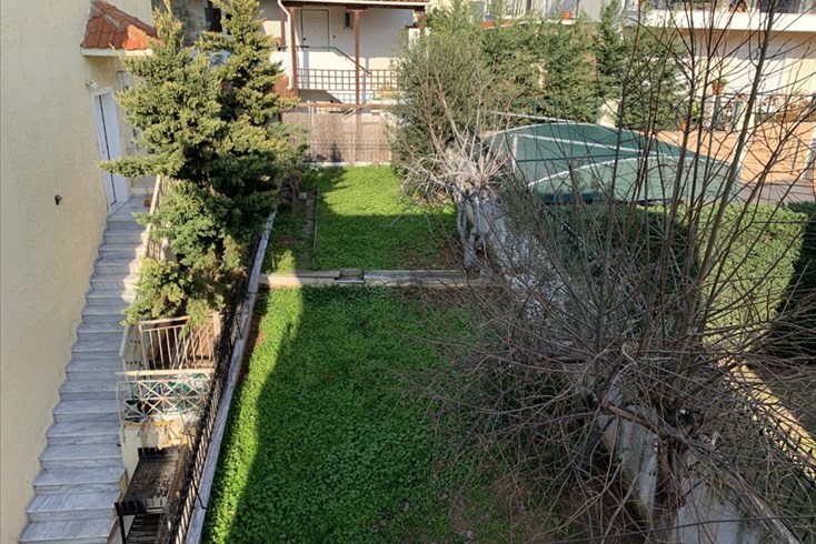Realty photo 3