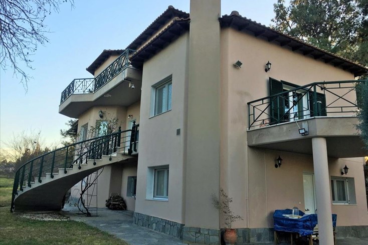 Realty photo 1