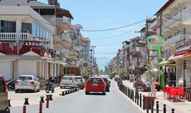 მიწის ნაკვეთი 834 m² ოლიმპიურ რივიერაზე
