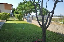 Property 43680 photo 3