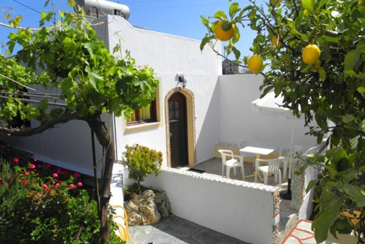 Realty photo 1