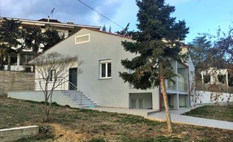 კუნძული 300 m² სალონიკის გარეუბანში