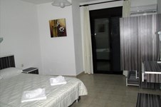 Property 4417 photo 13