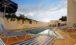 Hotel 750 m² in Crete