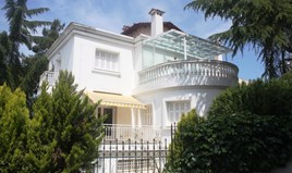 առանձնատուն 400 m² Սալոնիկում