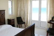 Property 450 photo 16