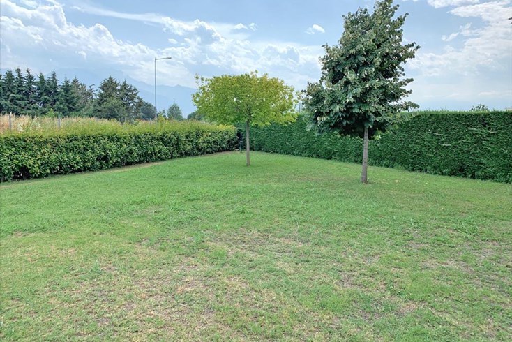 Realty photo 3