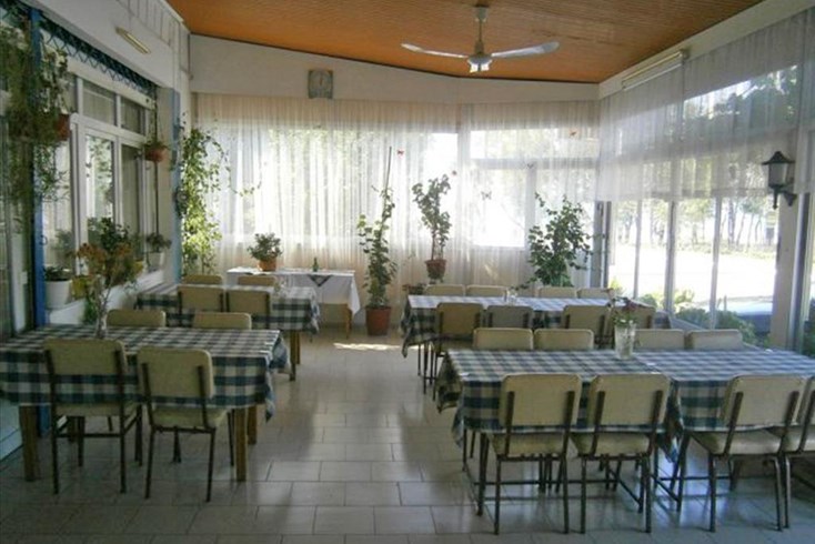 Realty photo 2