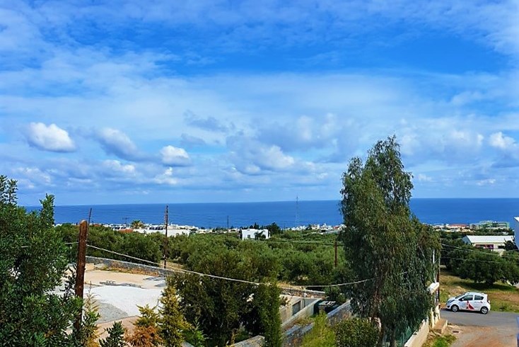 Realty photo 1