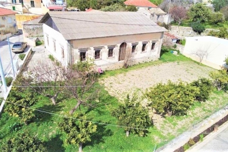 Realty photo 1