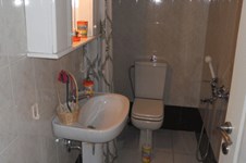 Property 460 photo 9