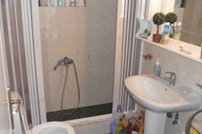 Property 465 photo 8