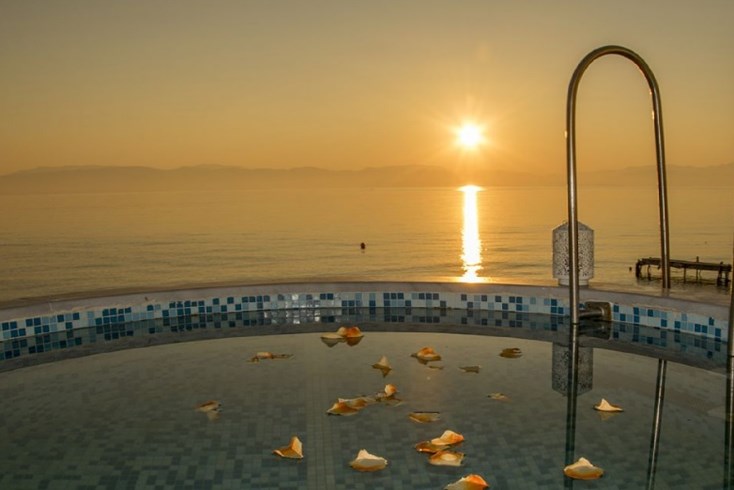 Realty photo 3