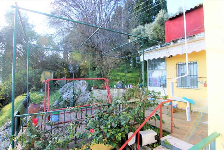 Realty photo 2