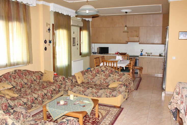 Realty photo 2