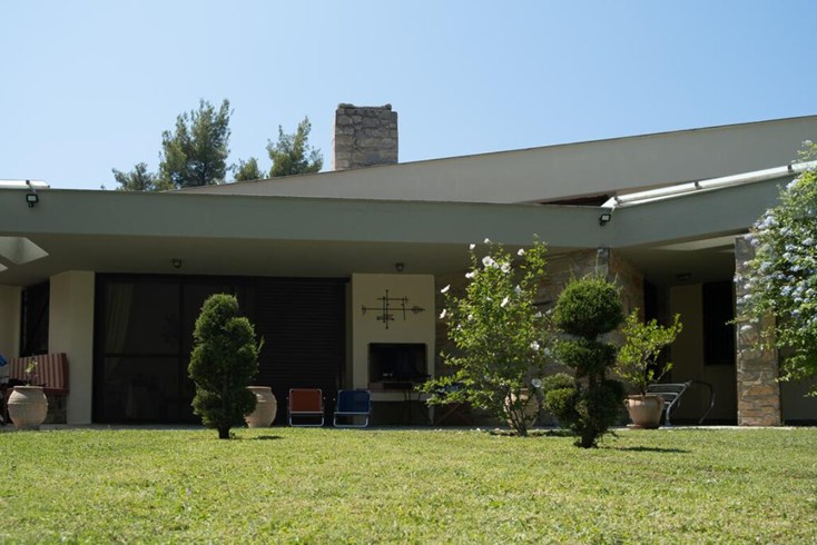 Realty photo 3