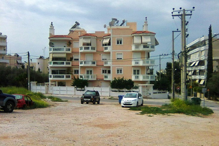 Realty photo 1