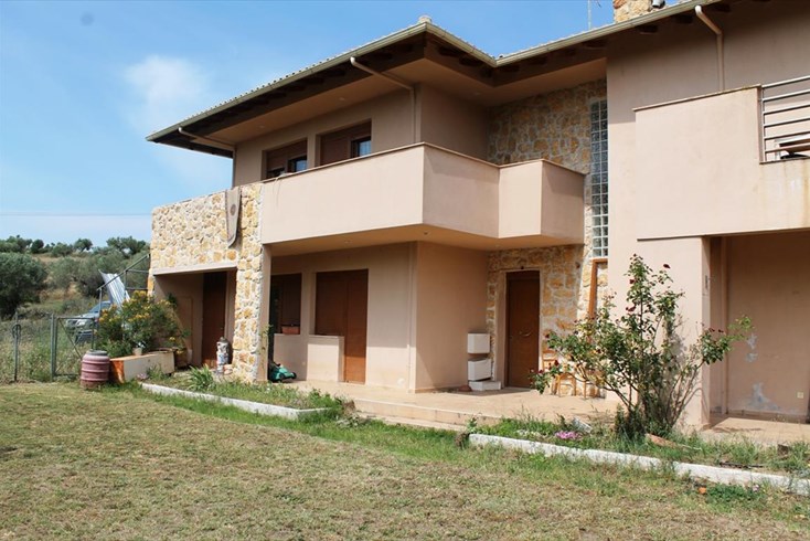 Realty photo 2