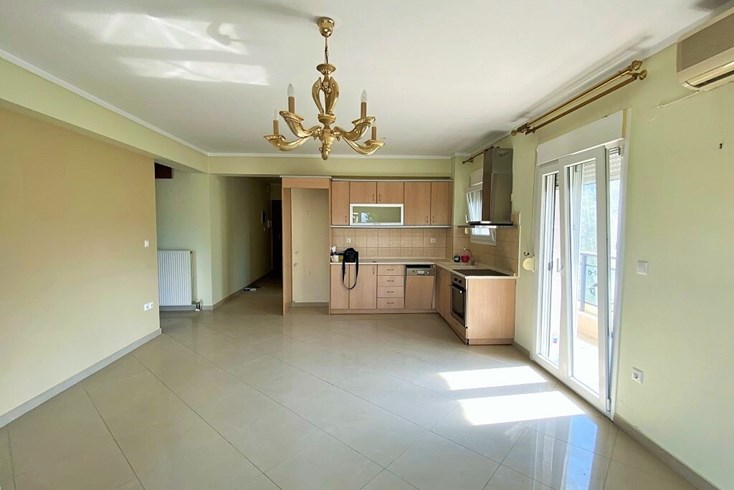 Realty photo 2