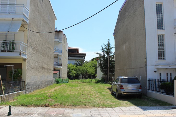 Realty photo 2